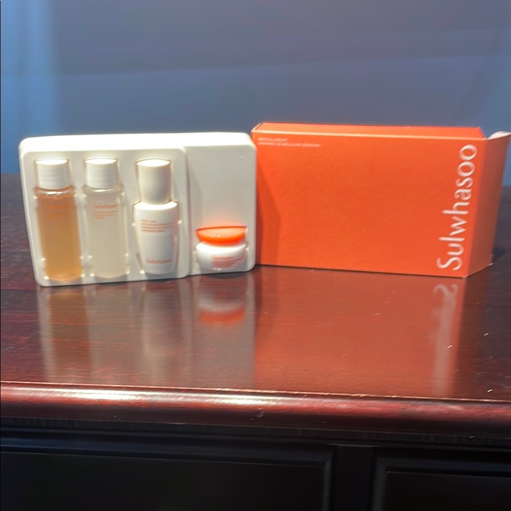 Sulwhasoo Skincare Set Bestsellers Kit